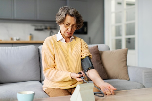 Jak zbić ciśnienie szybko? Sprawdzone metody i porady